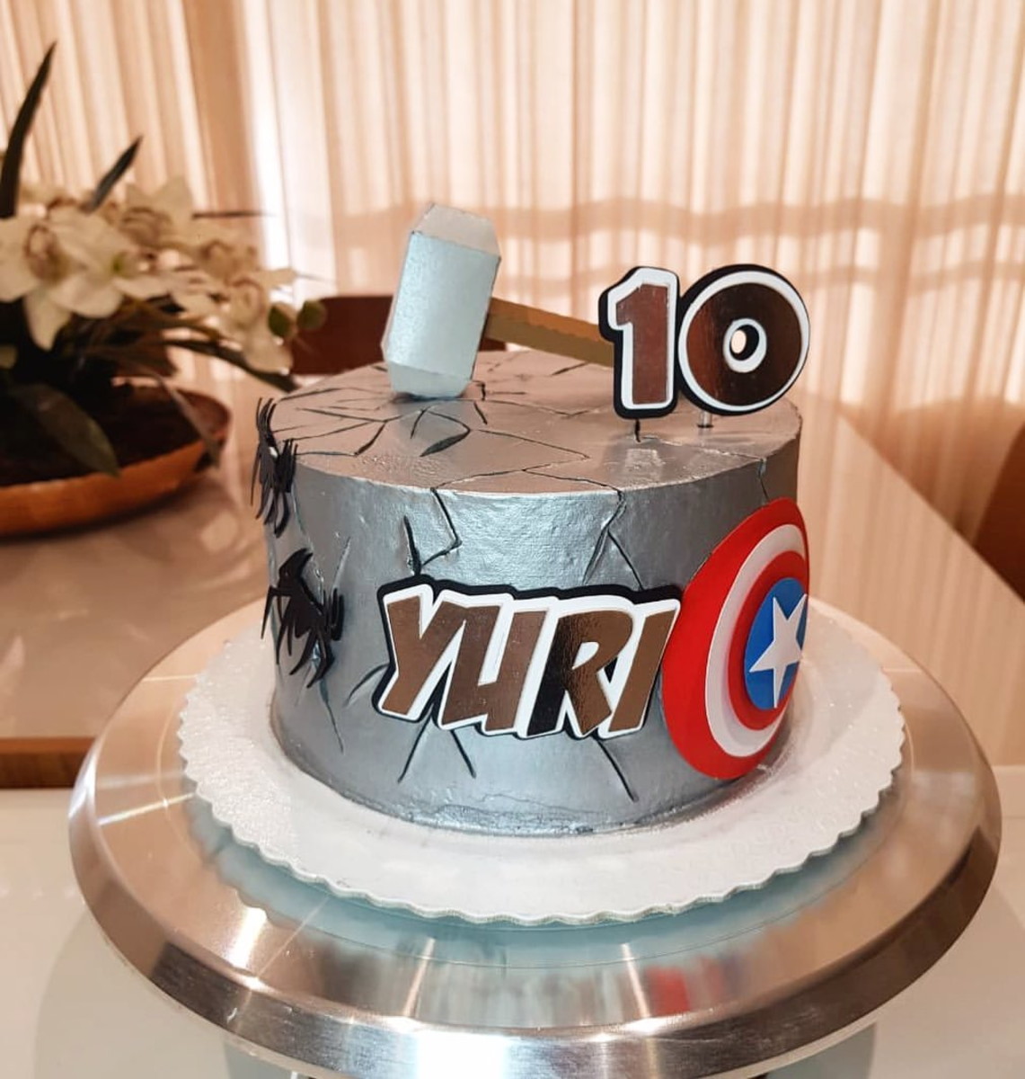 Arquivo De Corte: Topo Vingadores Com Martelo 003