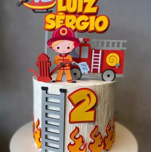 Arquivo de topo de bolo bombeiro