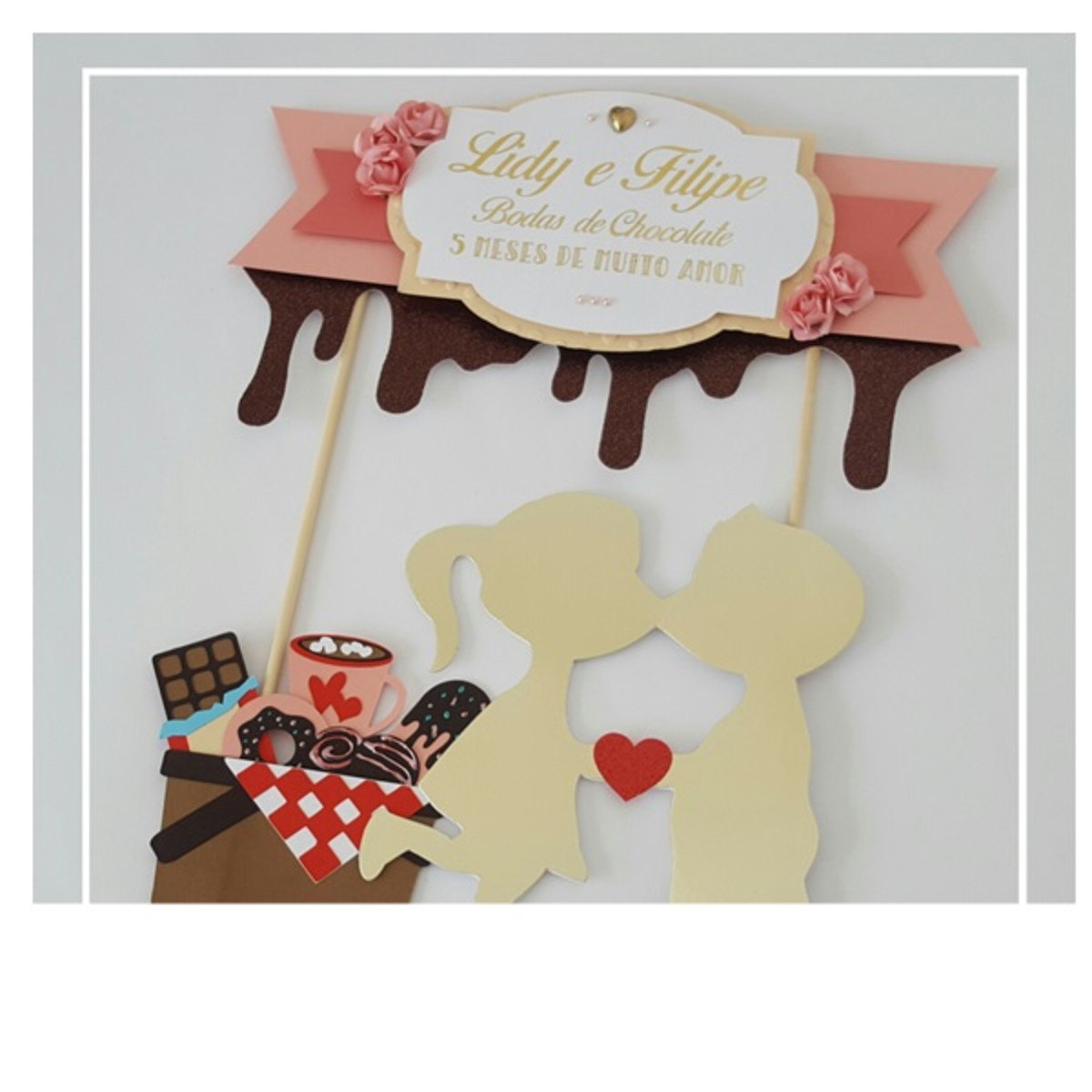 Topo de Bolo Namorados Bodas de Chocolate - Arquivo de Corte