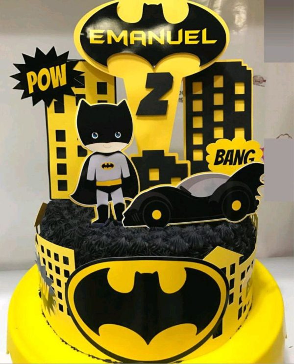 TOPO DE BOLO BATMAN CUTE + 4 ARQUIVOS A SUA ESCOLHA