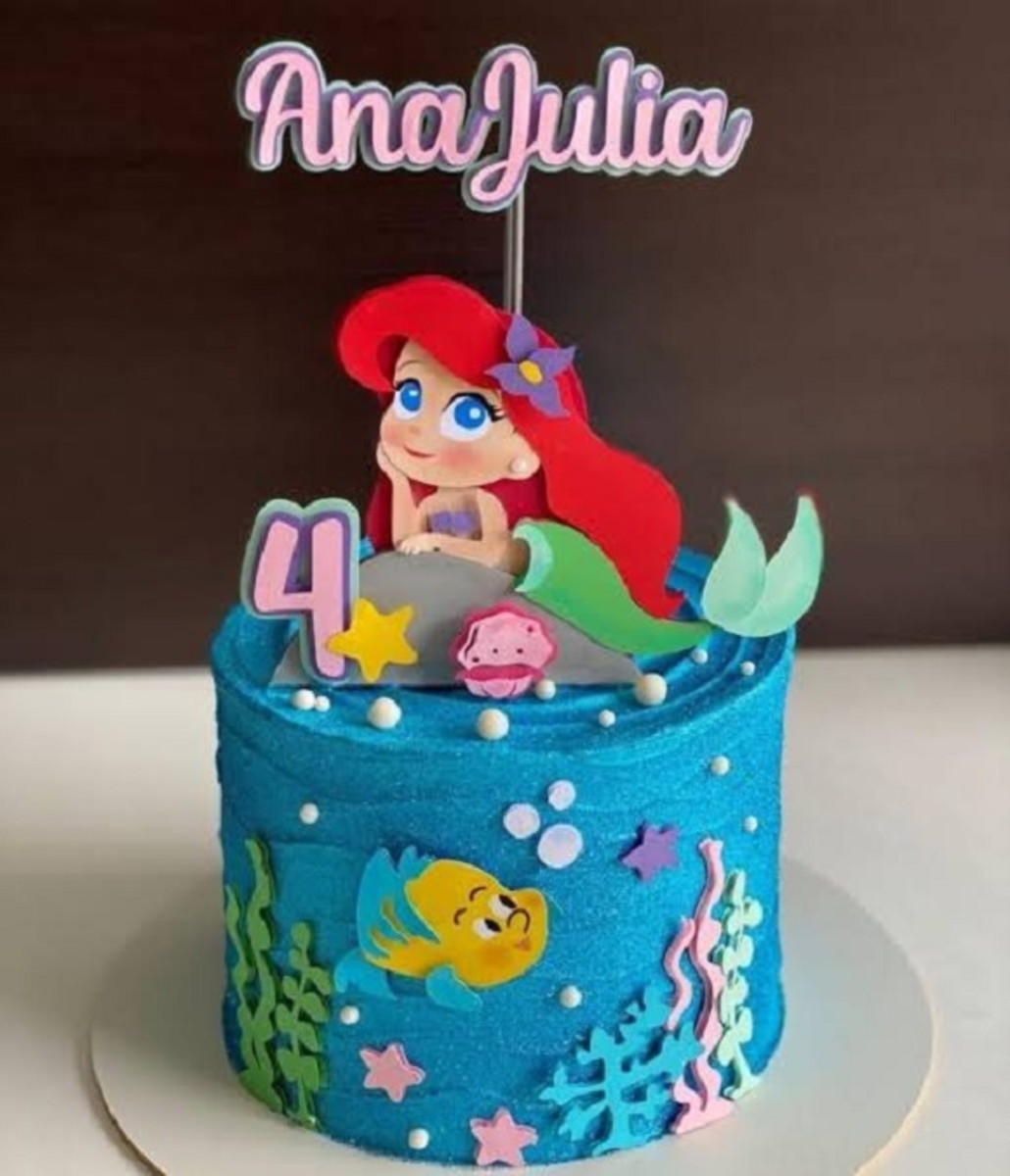 Topo de Bolo Sereia Ariel Cute + Link com 20 Brindes