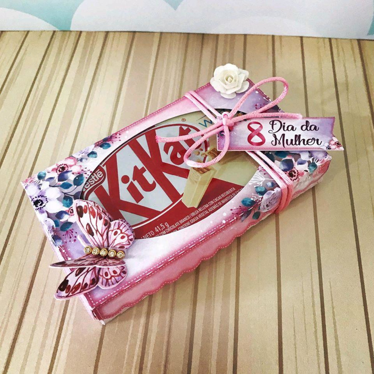 ARQUIVO DE CORTE CAIXA KIT KAT DIA DA MULHER #4002